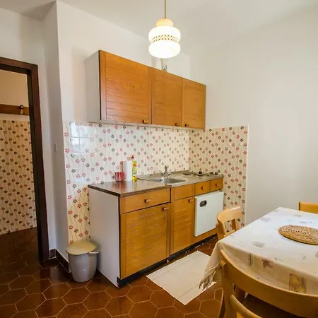Desa 1 Apartment