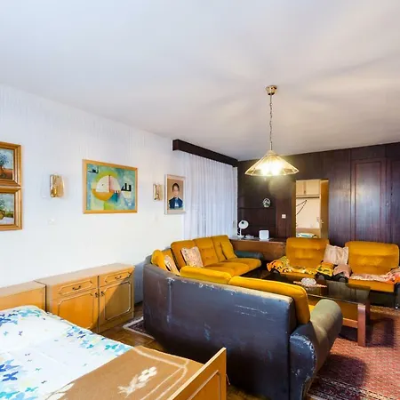 Apartment Desa 1