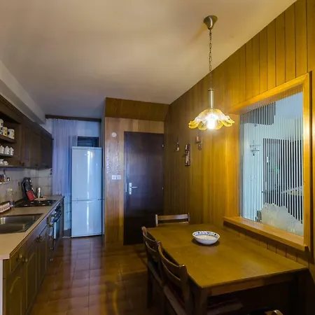 Apartment Desa 1 *